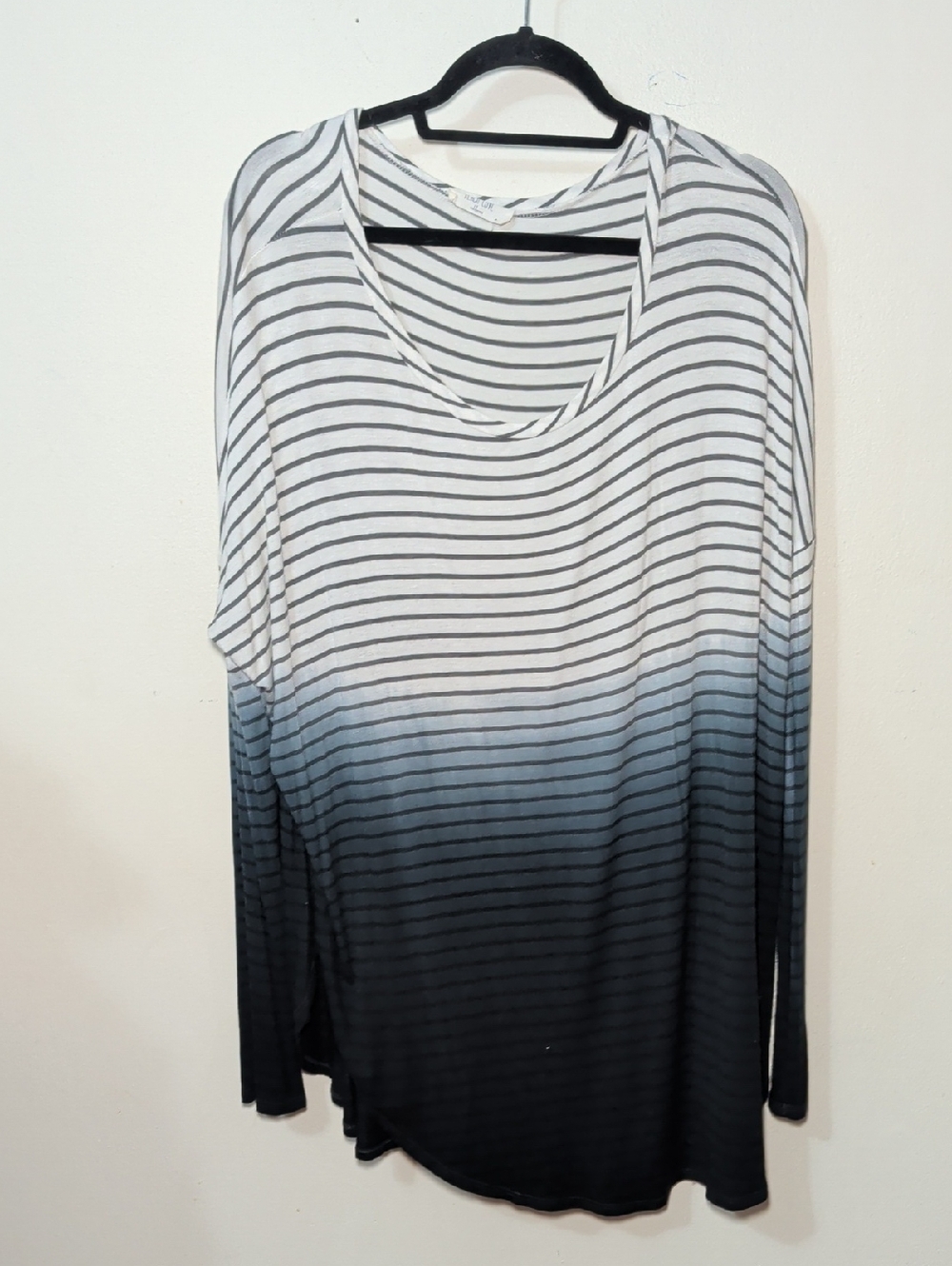 Peach Love Striped Ombre Tunic White Gray Dolman Sleeve Oversized Women's Size L
